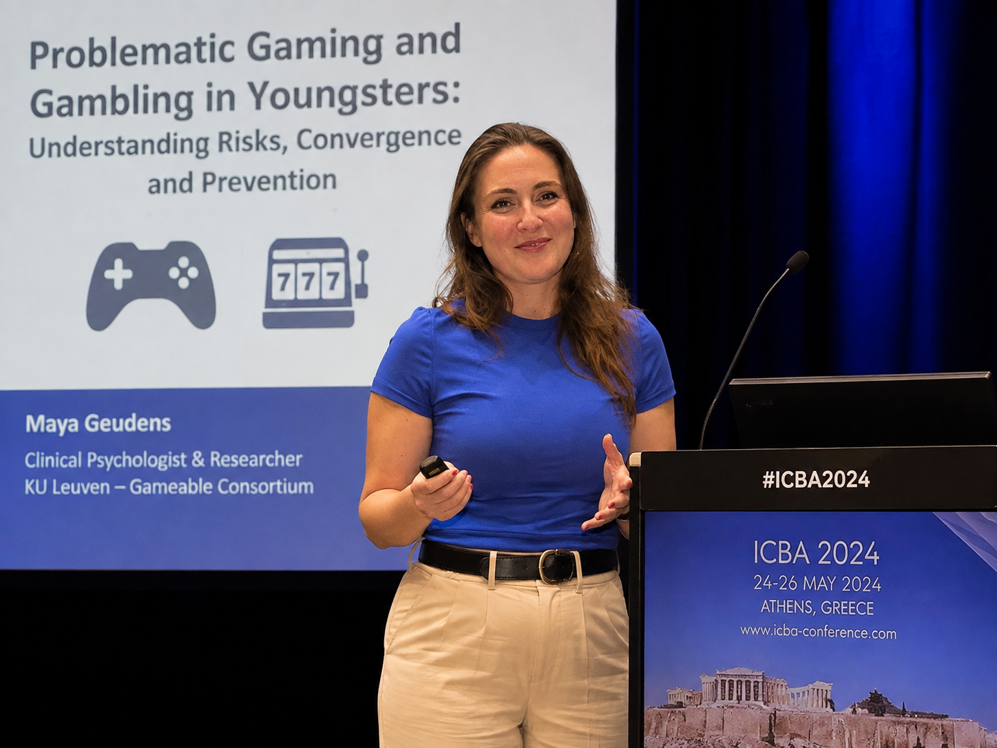 Maya Geudens spreekt op de ICBA-conferentie in Athene